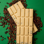 Barra de Chocolate Branco com Nibs de Cacau 75g